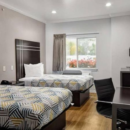 Motel 6 Humble, Tx - Houston International Airport Экстерьер фото