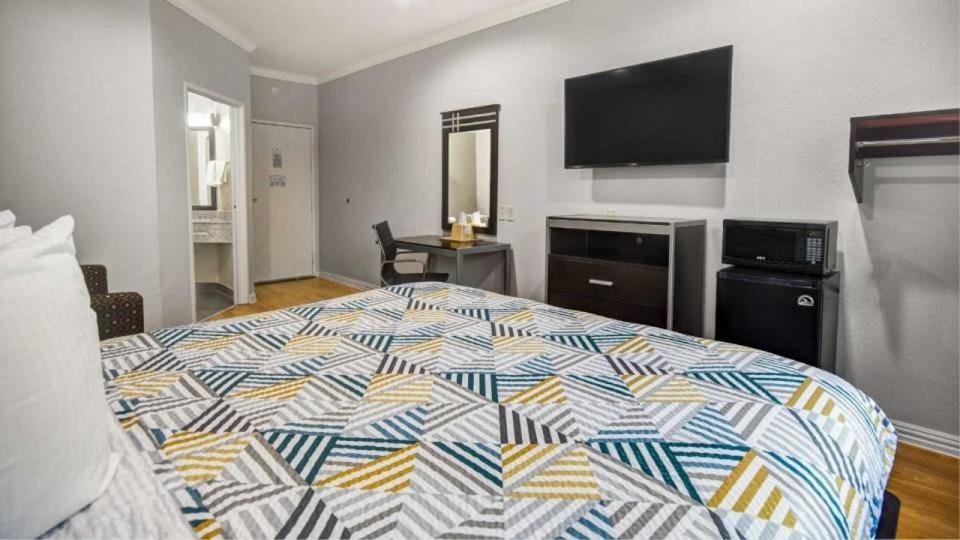 Motel 6 Humble, Tx - Houston International Airport Экстерьер фото