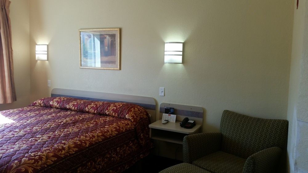 Motel 6 Humble, Tx - Houston International Airport Экстерьер фото
